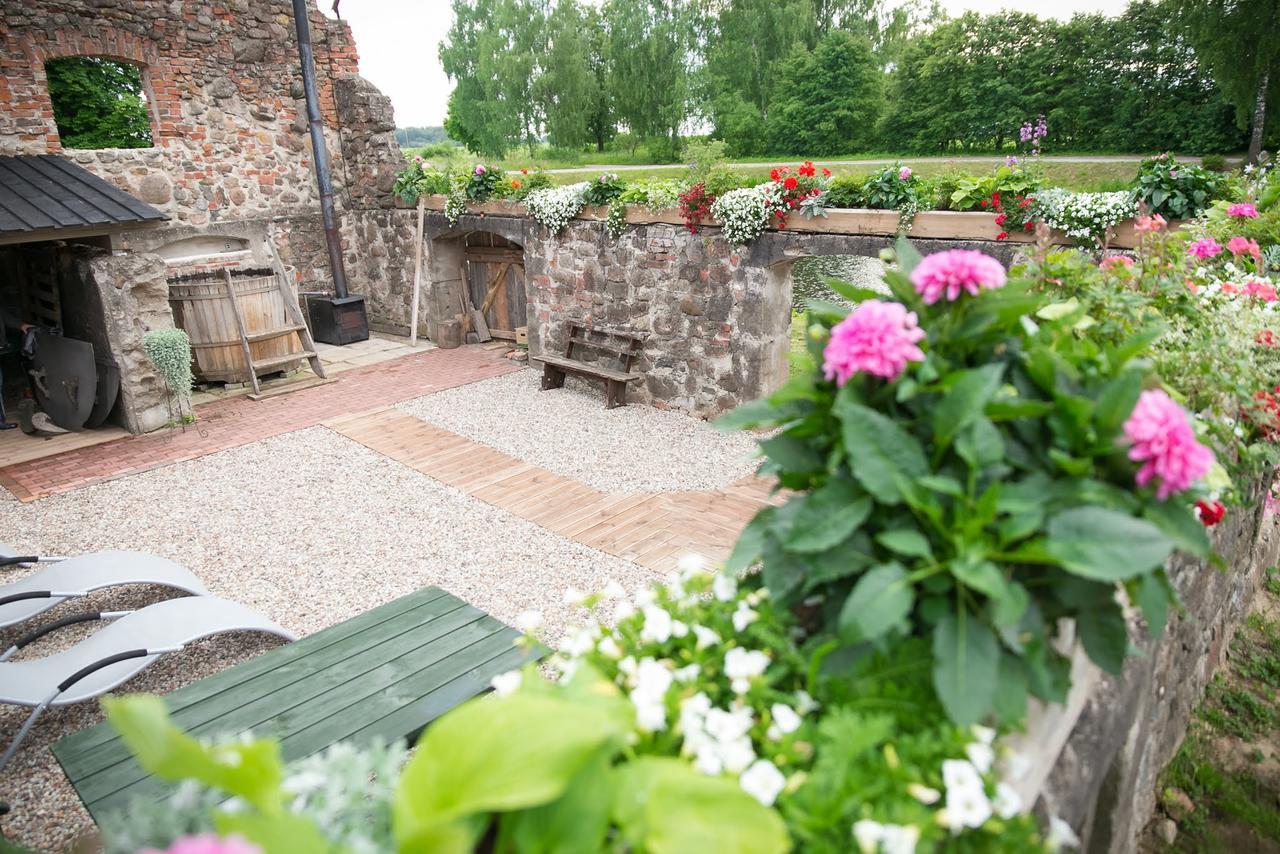 Botique & Spa Hotel Berkenes Manor Ziedkalne Exteriér fotografie